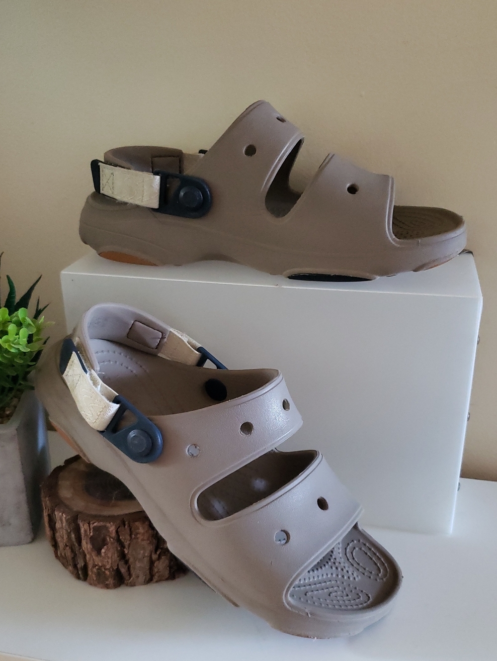CROCS Classic All-Terrain Sandal - UNISEX - M5 /W7